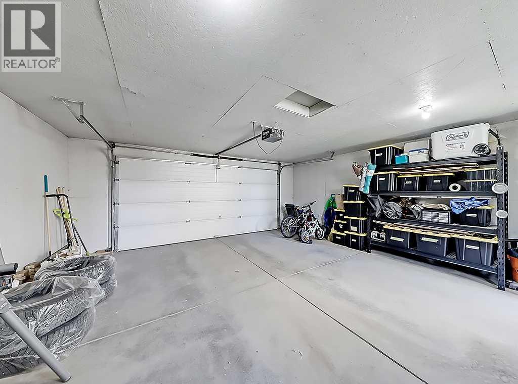 558 Evermeadow Road SW, Calgary, Alberta  T2Y 4W9 - Photo 47 - A2310255