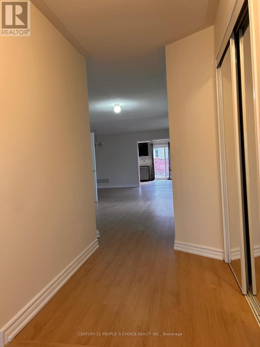 6885 Tassel Crescent, Mississauga, Ontario  L5W 1G9 - Photo 11 - W13140336