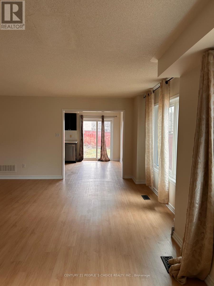 6885 Tassel Crescent, Mississauga, Ontario  L5W 1G9 - Photo 5 - W13140336