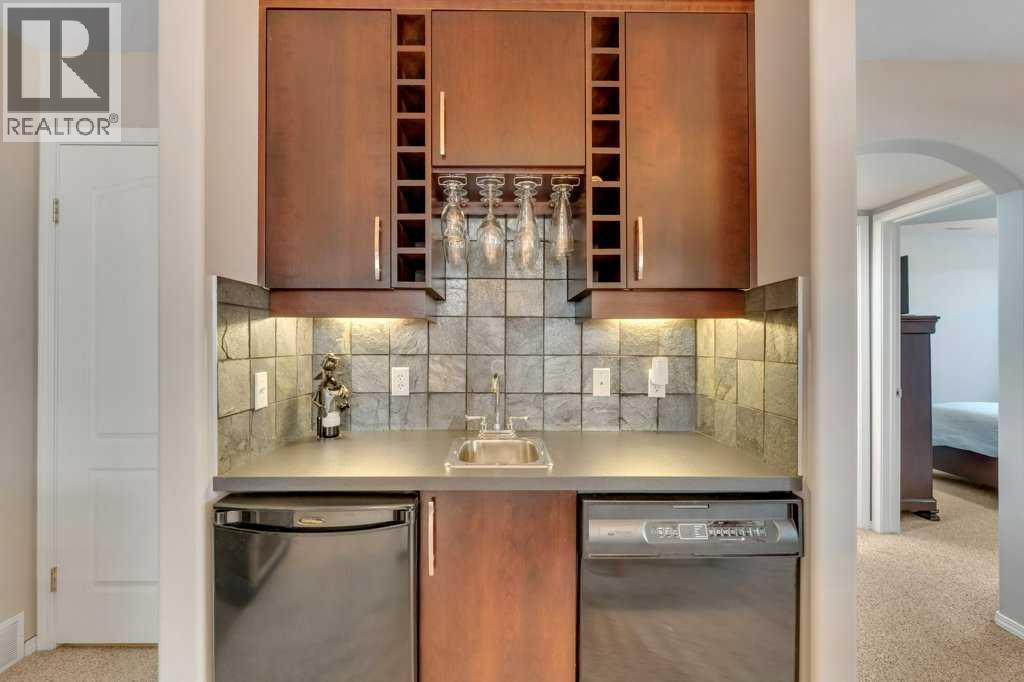 101 Valley Creek Place NW, Calgary, Alberta  T3B 5V1 - Photo 32 - A2309773
