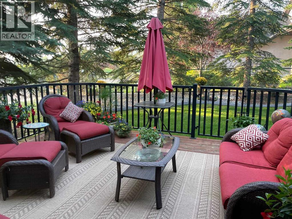 101 Valley Creek Place NW, Calgary, Alberta  T3B 5V1 - Photo 47 - A2309773