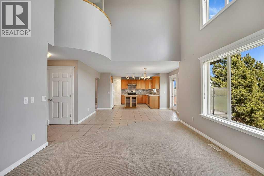 8 Valley Creek Crescent NW, Calgary, Alberta  T3B 5V2 - Photo 10 - A2310883