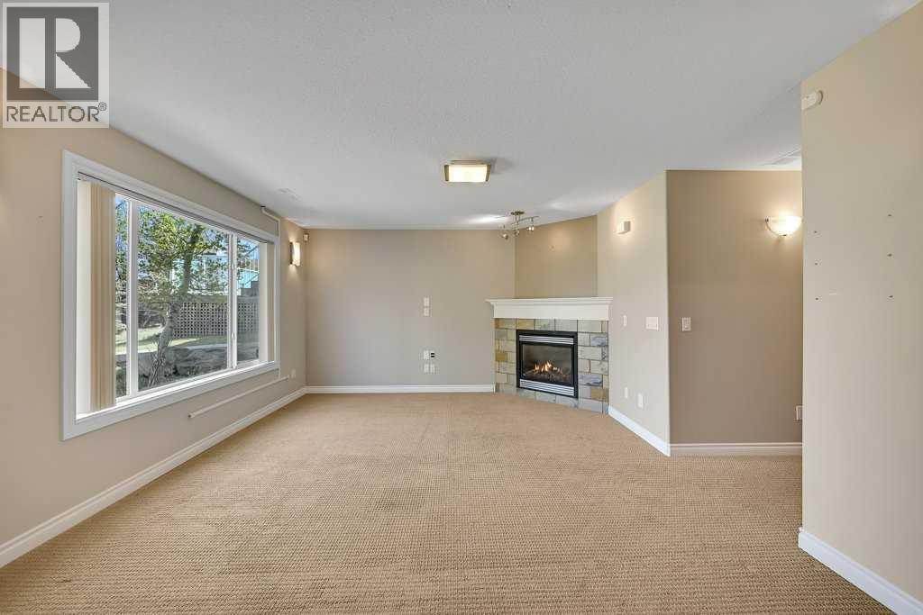 8 Valley Creek Crescent NW, Calgary, Alberta  T3B 5V2 - Photo 38 - A2310883