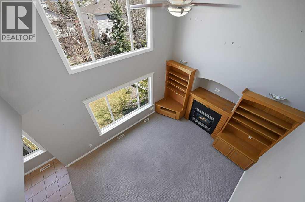 8 Valley Creek Crescent NW, Calgary, Alberta  T3B 5V2 - Photo 32 - A2310883