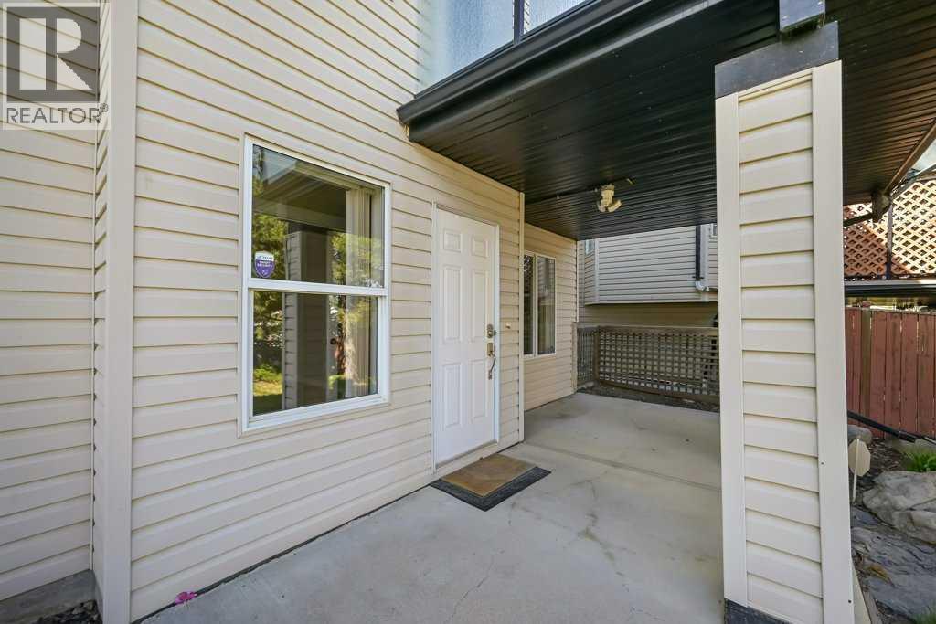 8 Valley Creek Crescent NW, Calgary, Alberta  T3B 5V2 - Photo 47 - A2310883