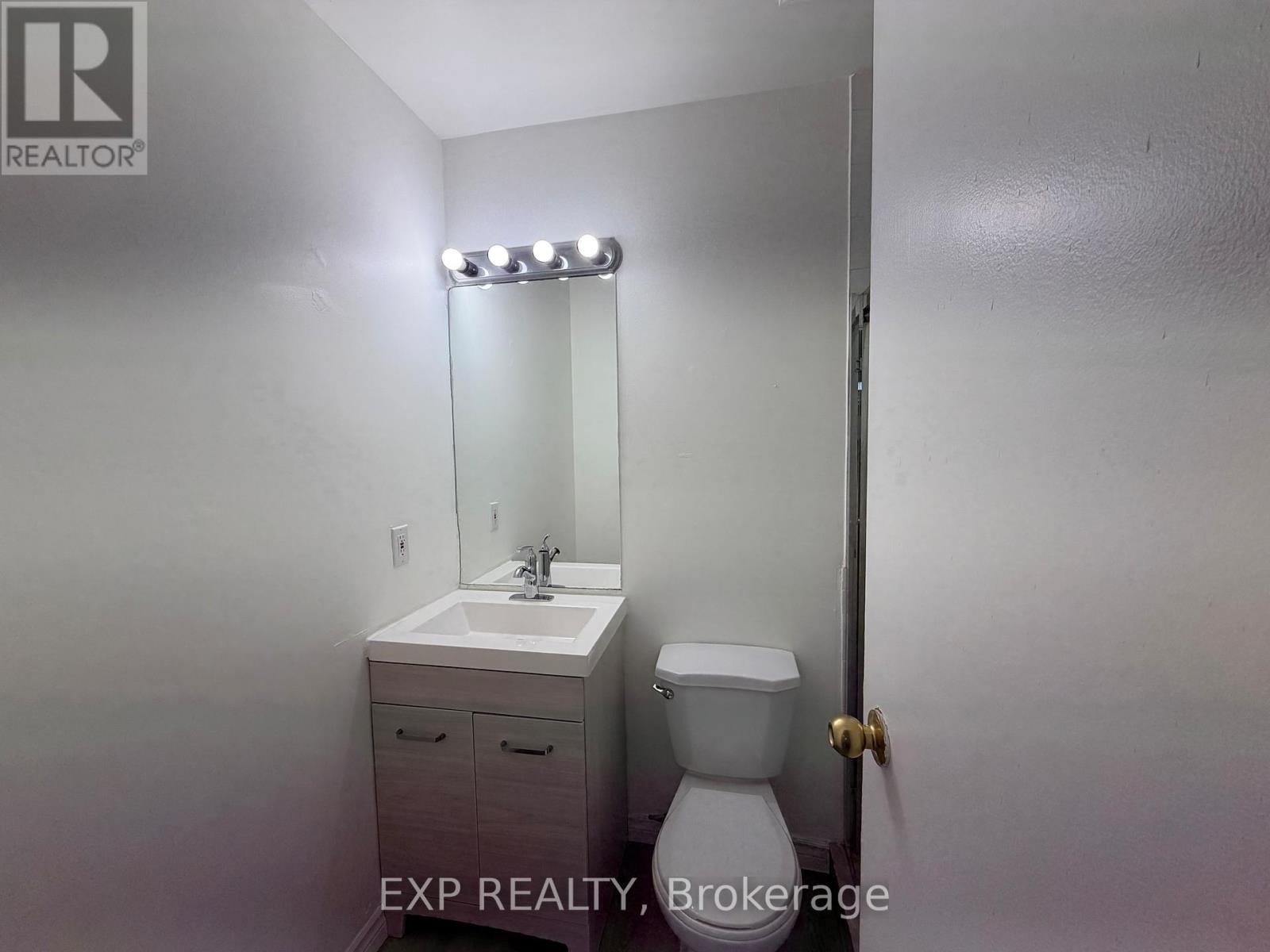 12 - 102 Greensides Avenue, Toronto, Ontario  M6C 1B9 - Photo 14 - C13140342