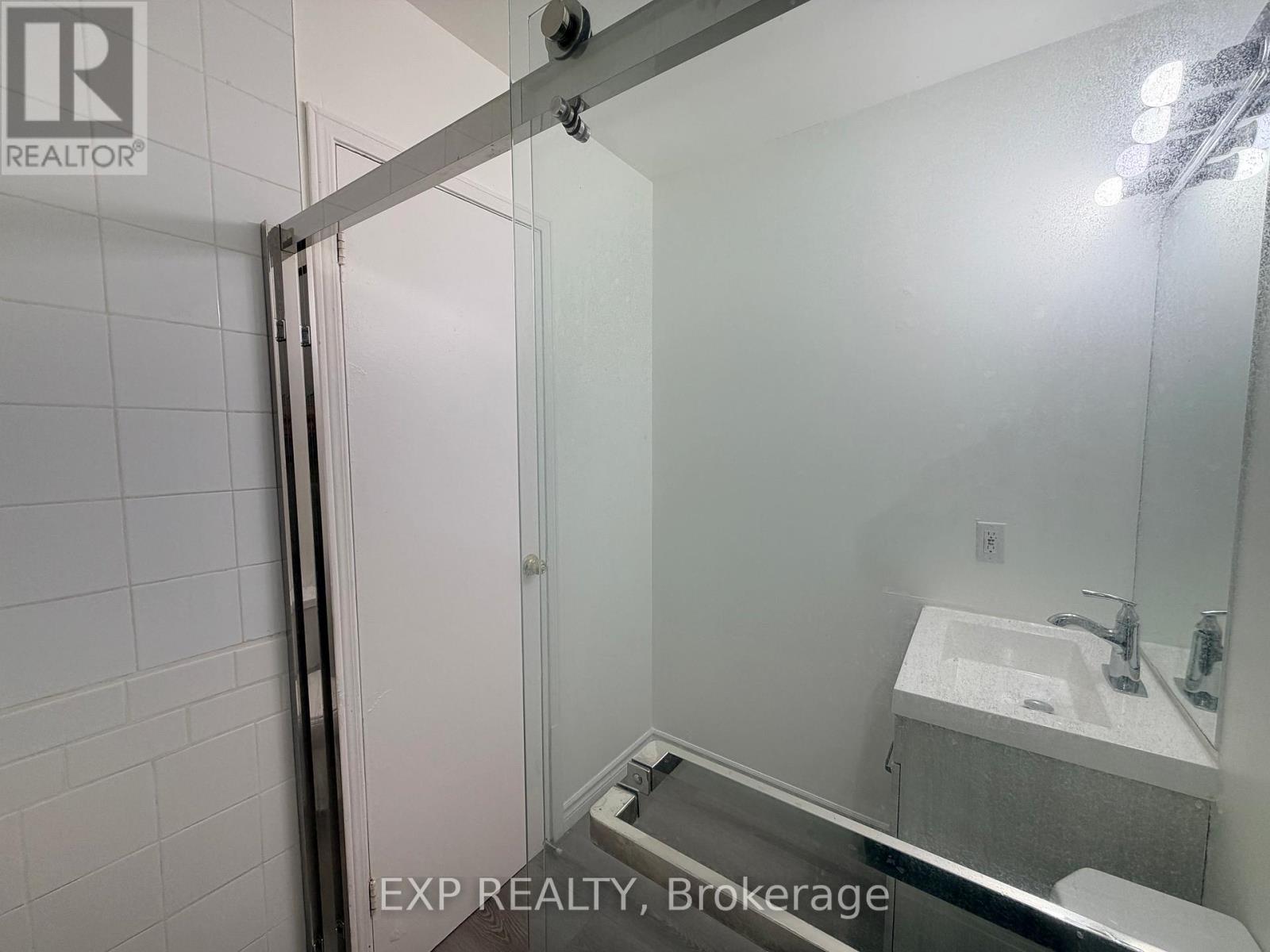 12 - 102 Greensides Avenue, Toronto, Ontario  M6C 1B9 - Photo 16 - C13140342