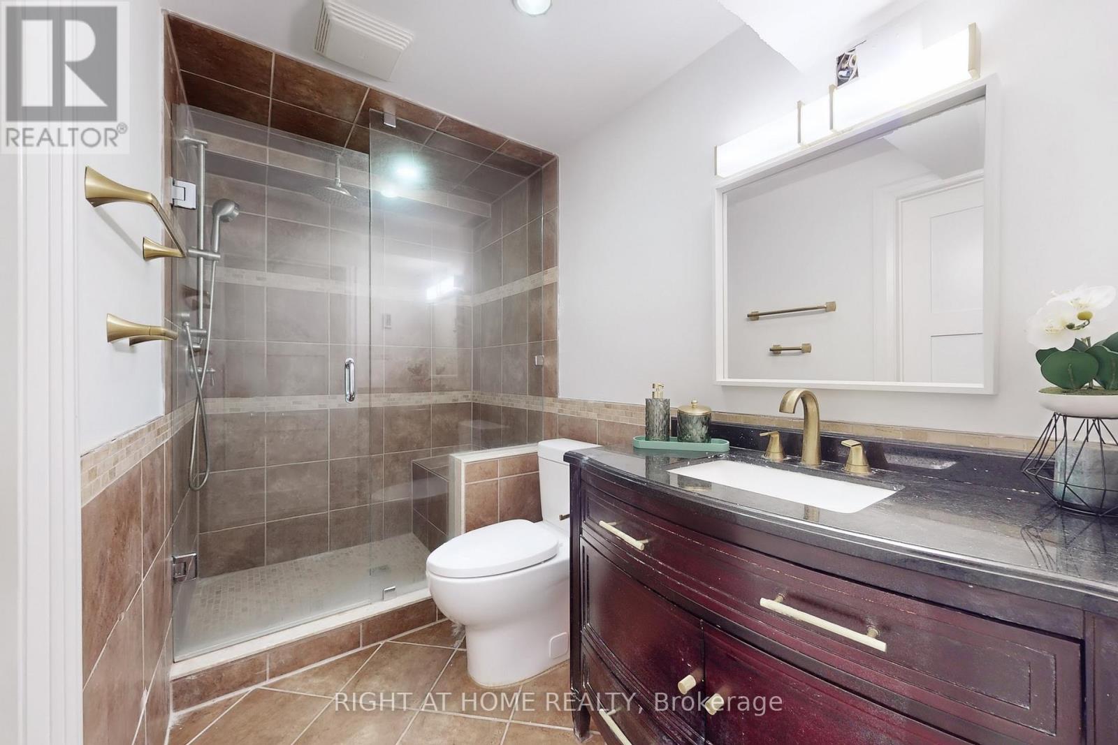 388 Bouchier Street, Georgina, Ontario  L4P 3C8 - Photo 26 - N13140348