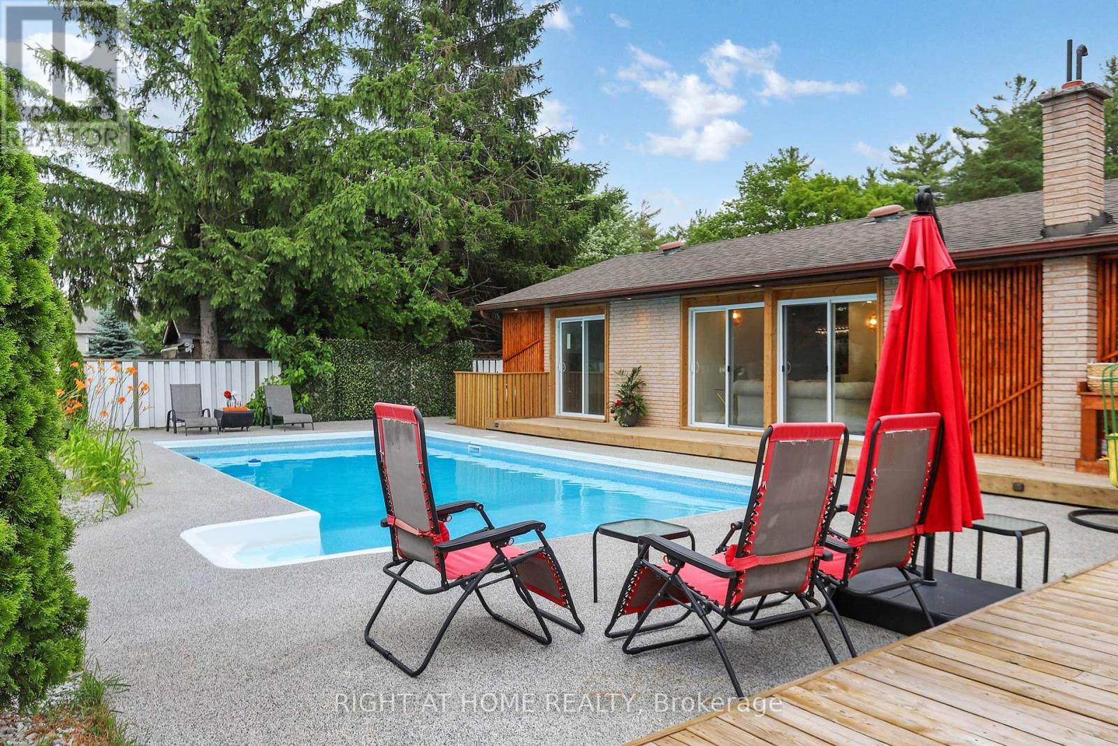 388 Bouchier Street, Georgina, Ontario  L4P 3C8 - Photo 31 - N13140348