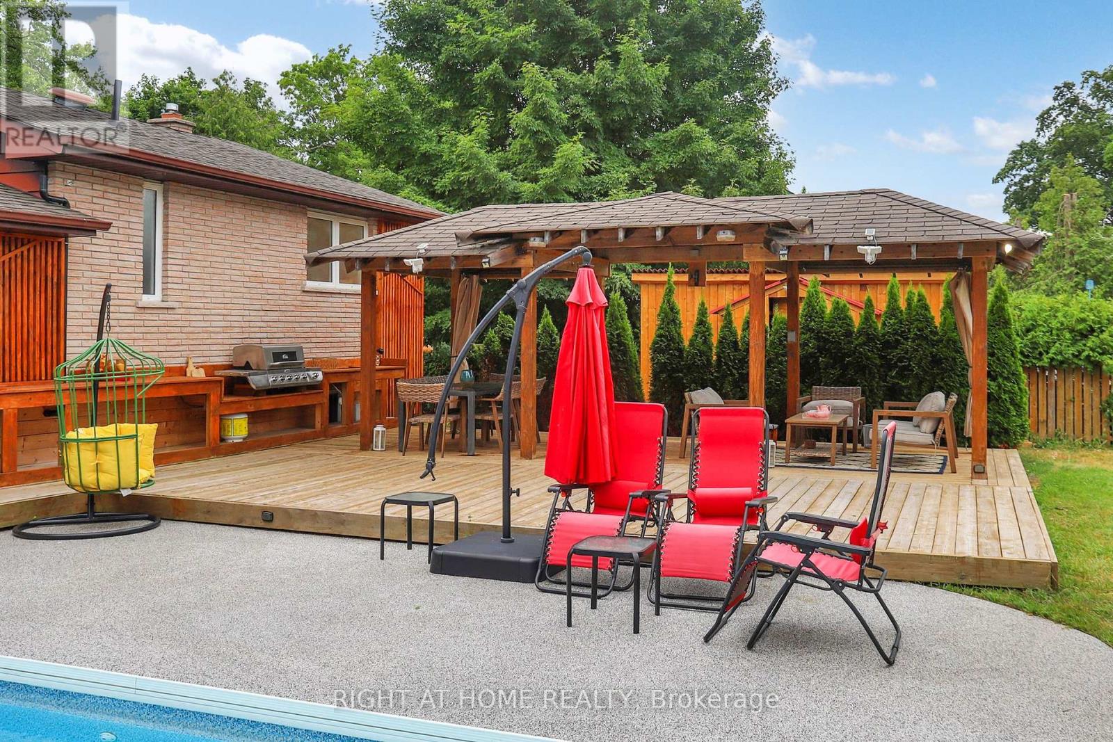 388 Bouchier Street, Georgina, Ontario  L4P 3C8 - Photo 33 - N13140348
