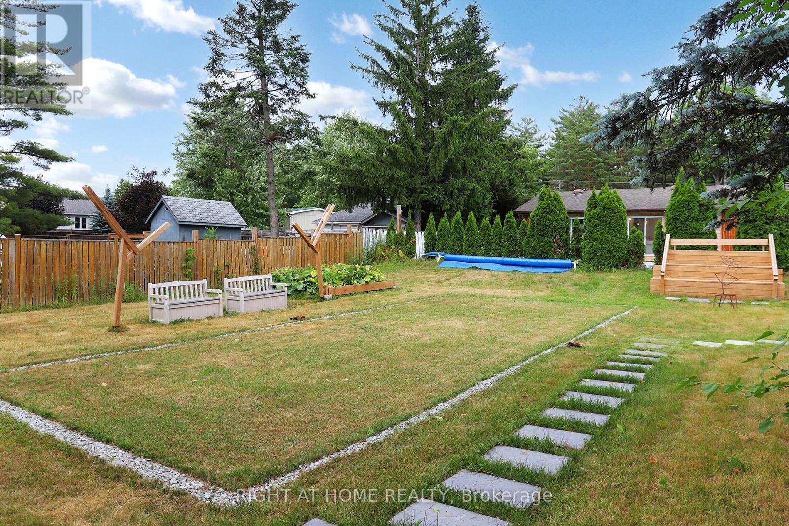 388 Bouchier Street, Georgina, Ontario  L4P 3C8 - Photo 35 - N13140348