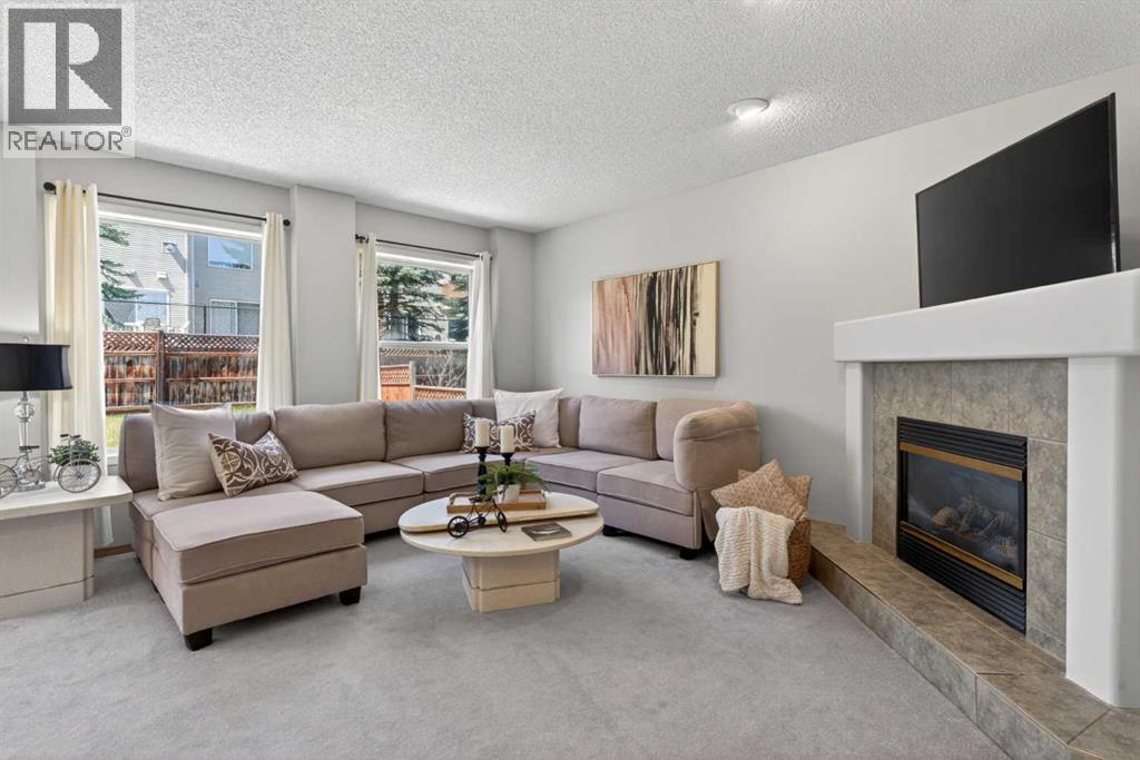 438 Bridlecreek Green SW, Calgary, Alberta  T2Y 3P1 - Photo 3 - A2310129