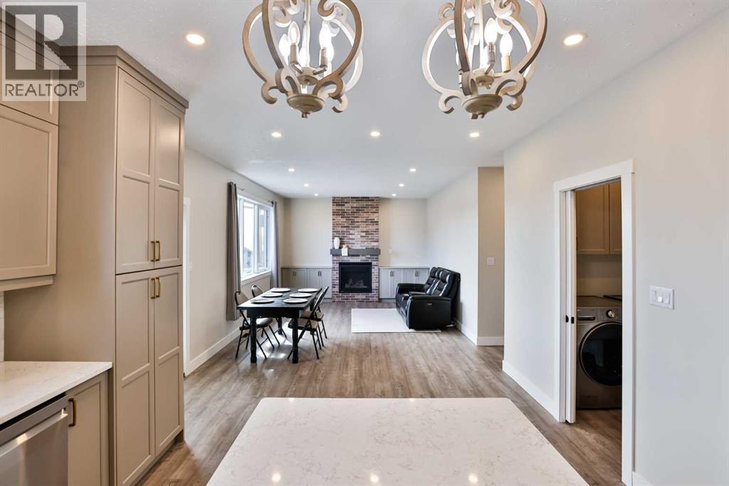 311 S 100 W, Raymond, Alberta  T0K 2S0 - Photo 5 - A2297341