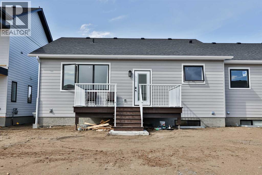 311 S 100 W, Raymond, Alberta  T0K 2S0 - Photo 23 - A2297341