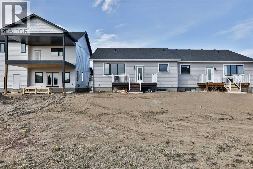 311 S 100 W, Raymond, Alberta  T0K 2S0 - Photo 24 - A2297341