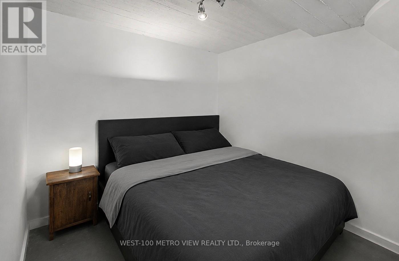 415 - 1001 Roselawn Avenue, Toronto, Ontario  M6B 4M4 - Photo 18 - W13140070