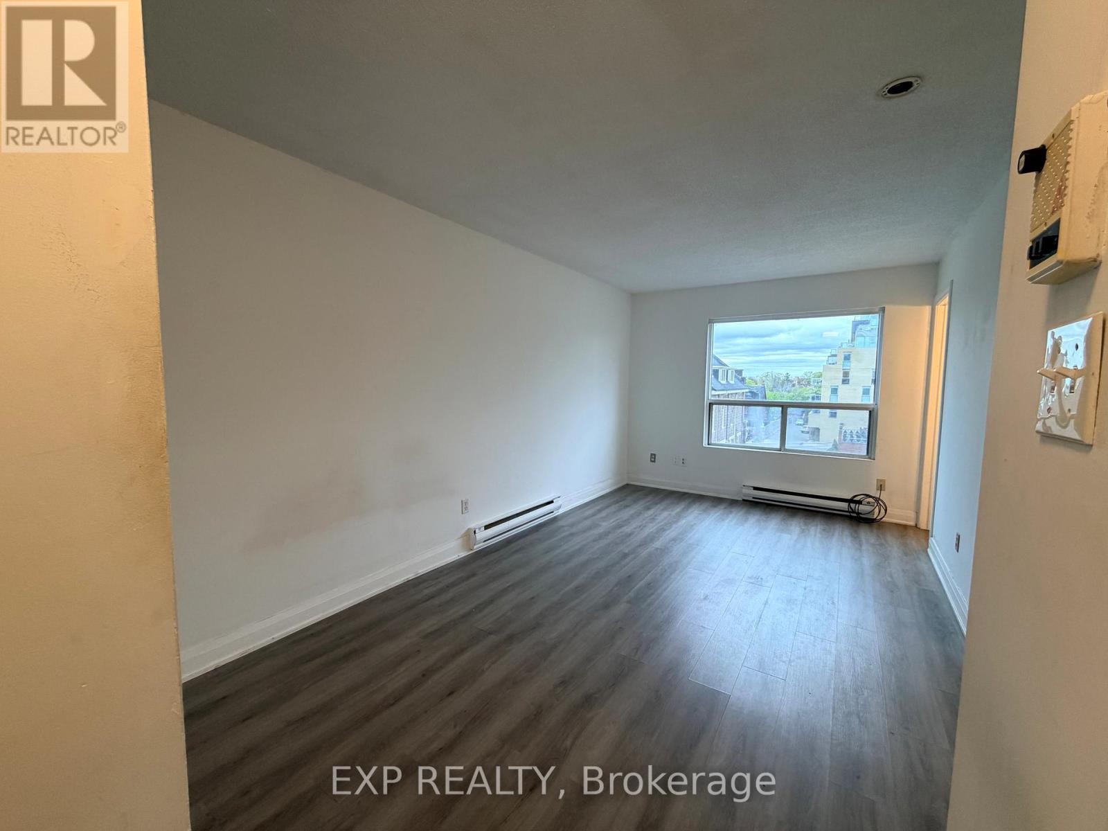 14 - 102 Greensides Avenue, Toronto, Ontario  M6C 1B9 - Photo 2 - C13140352