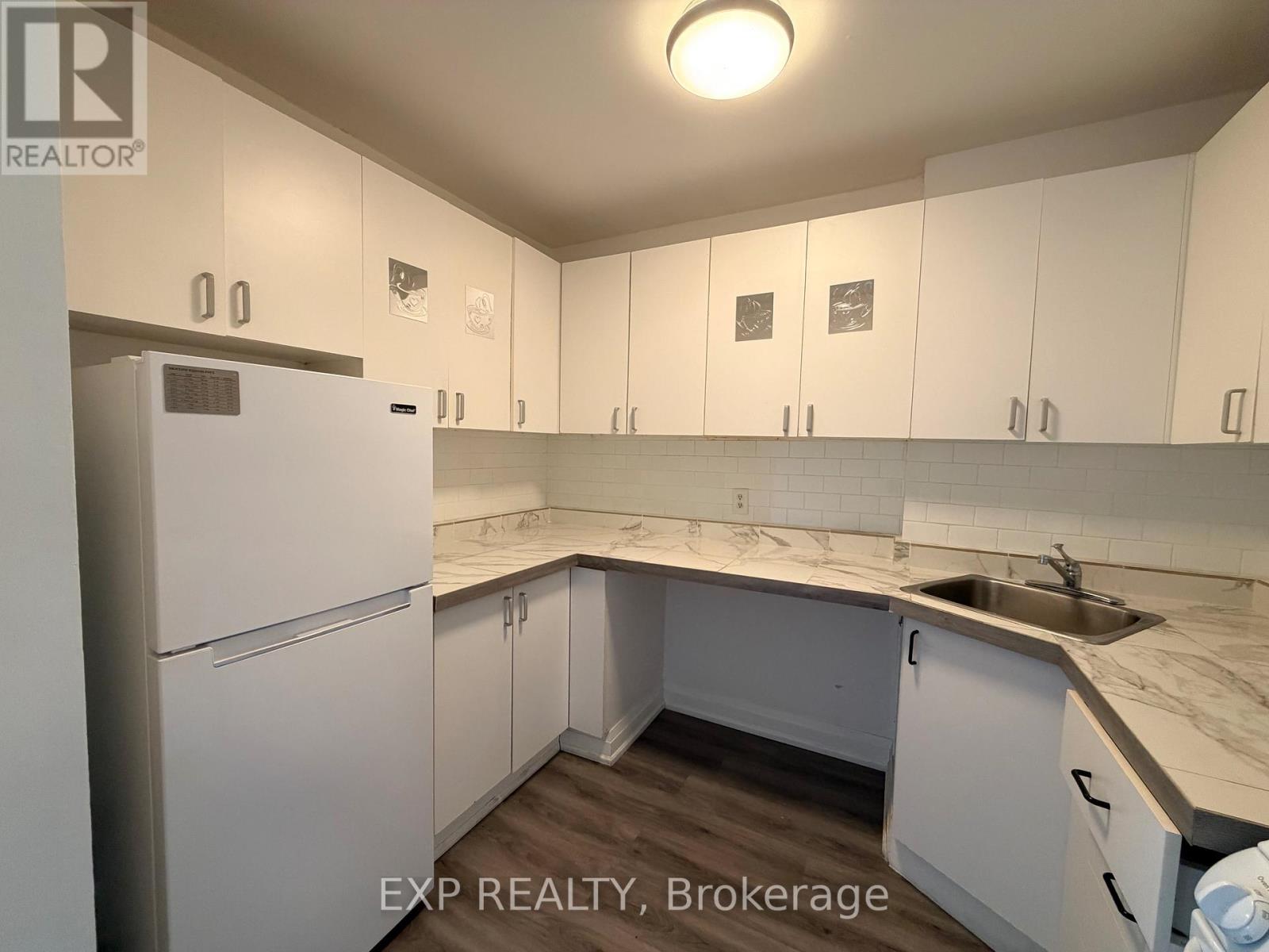14 - 102 Greensides Avenue, Toronto, Ontario  M6C 1B9 - Photo 6 - C13140352