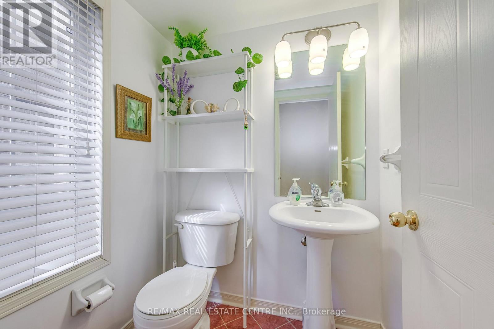 7 Weston Road, Toronto, Ontario M6N 5H2 - Photo 14 - W13139836