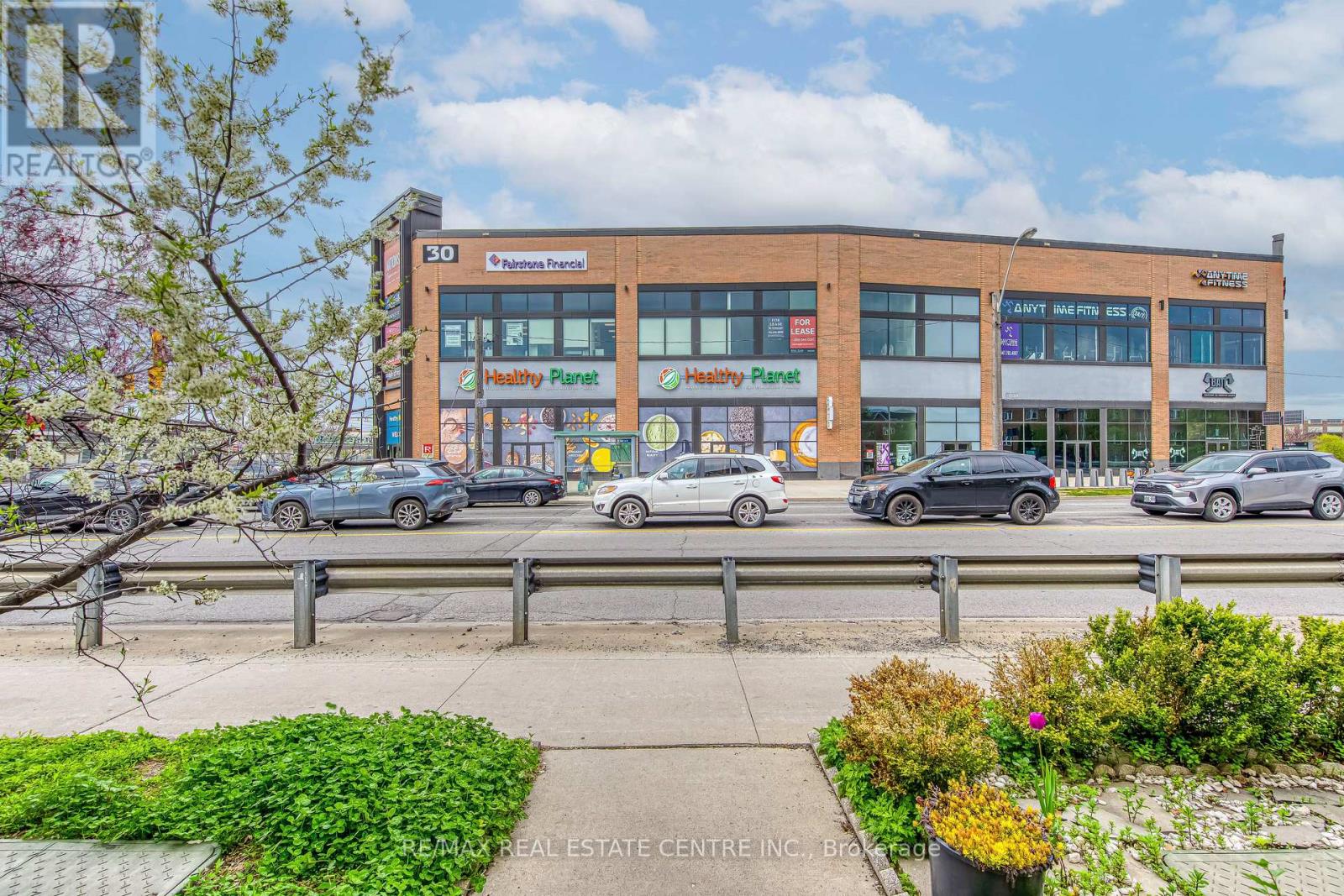7 Weston Road, Toronto, Ontario M6N 5H2 - Photo 3 - W13139836