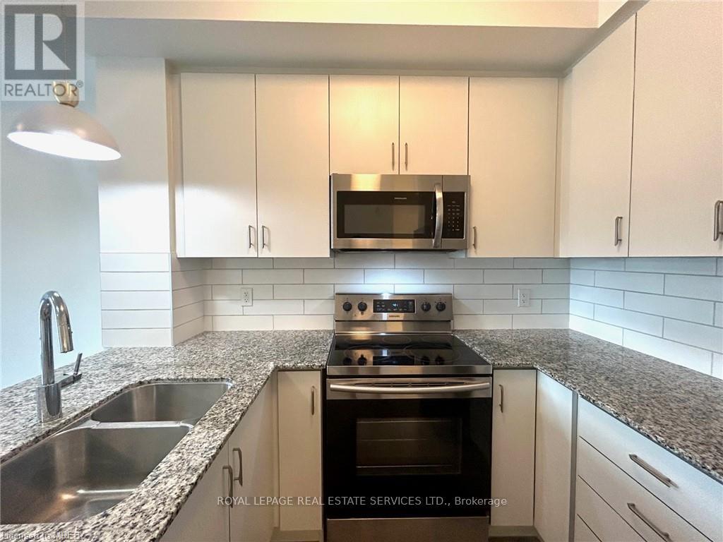 202 - 128 Grovewood Common, Oakville, Ontario  L6H 0X3 - Photo 13 - W13139936