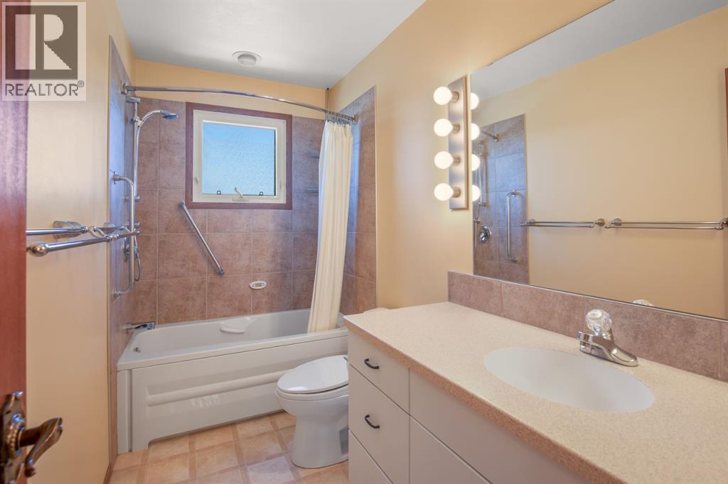 36 Muldrew Crescent, Red Deer, Alberta  T4R 1R4 - Photo 18 - A2305765