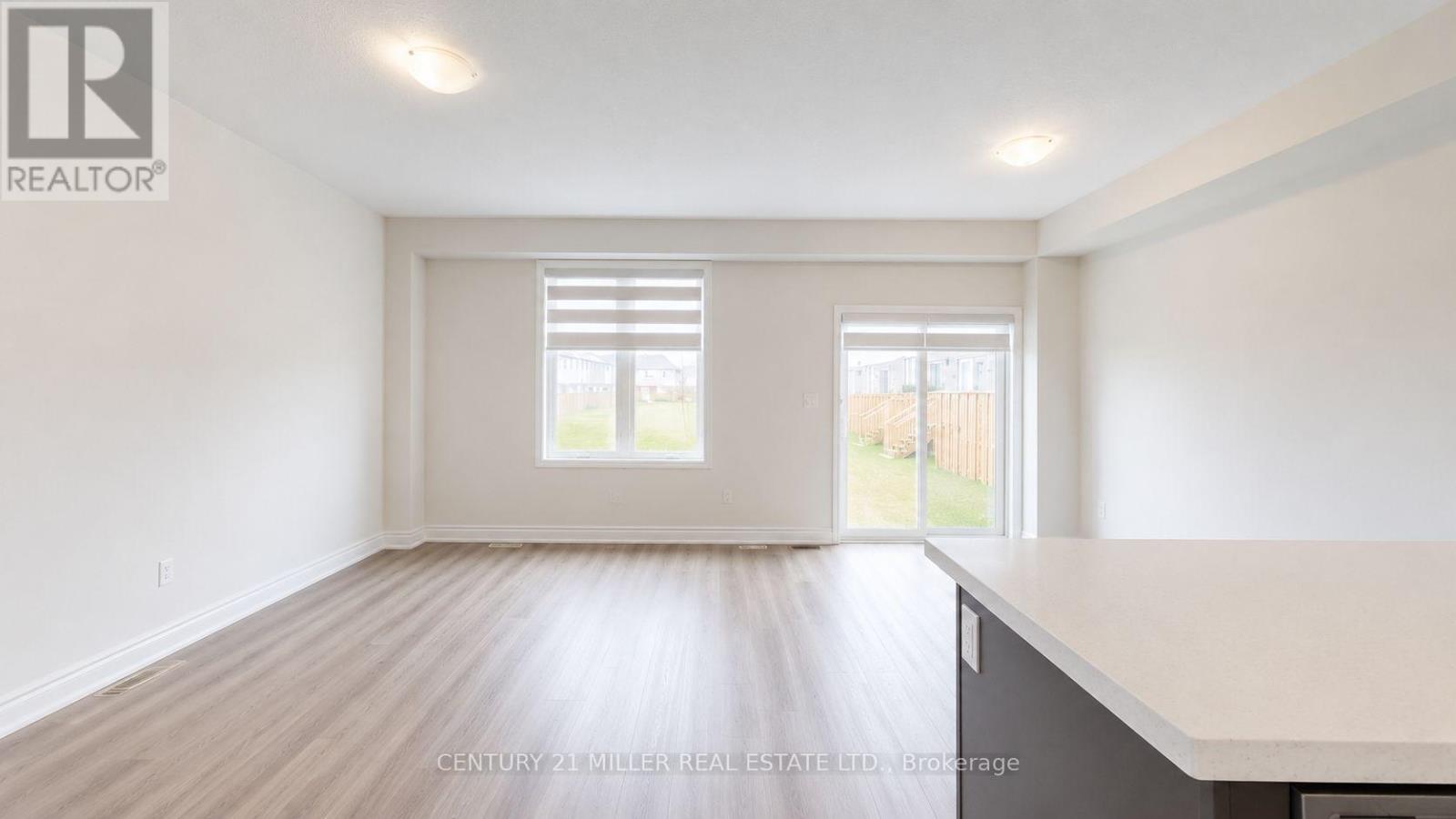 10 Linden Park Lane, Hamilton, Ontario  L9A 1Y1 - Photo 5 - X13114828
