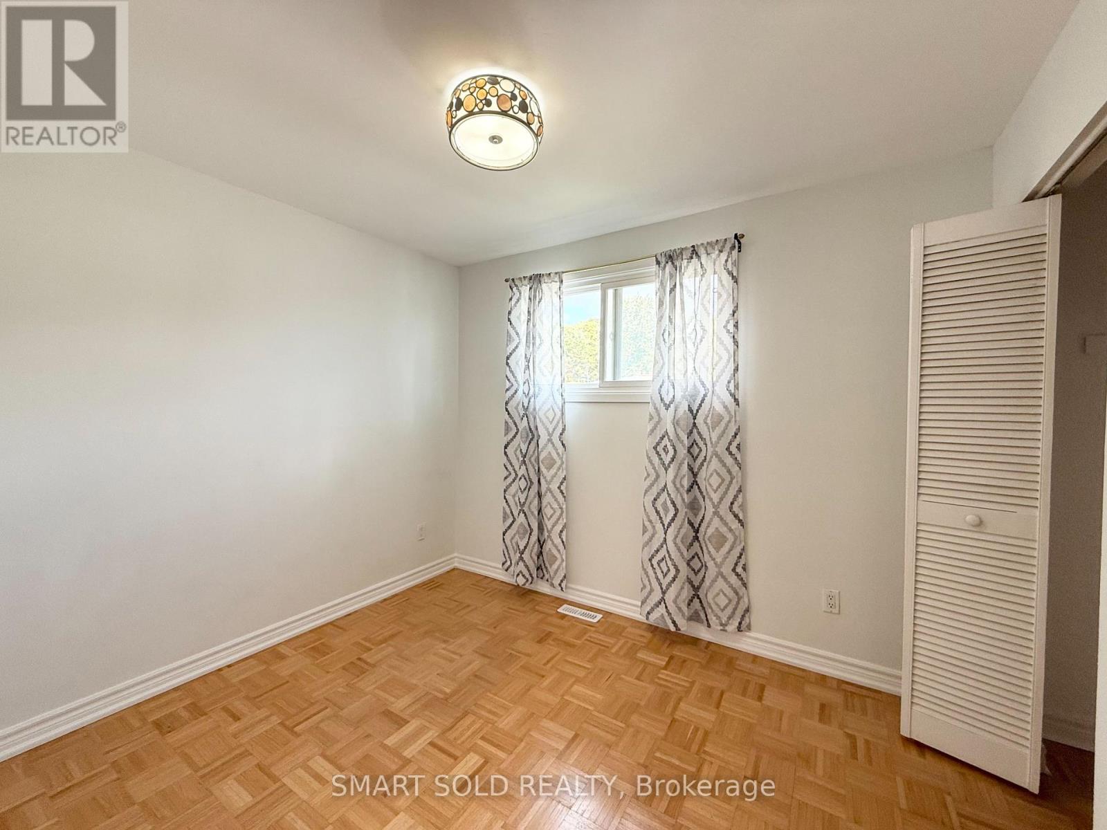 (Main Floor) - 36 Montezuma Trail, Toronto, Ontario  M1V 1H8 - Photo 11 - E13140370