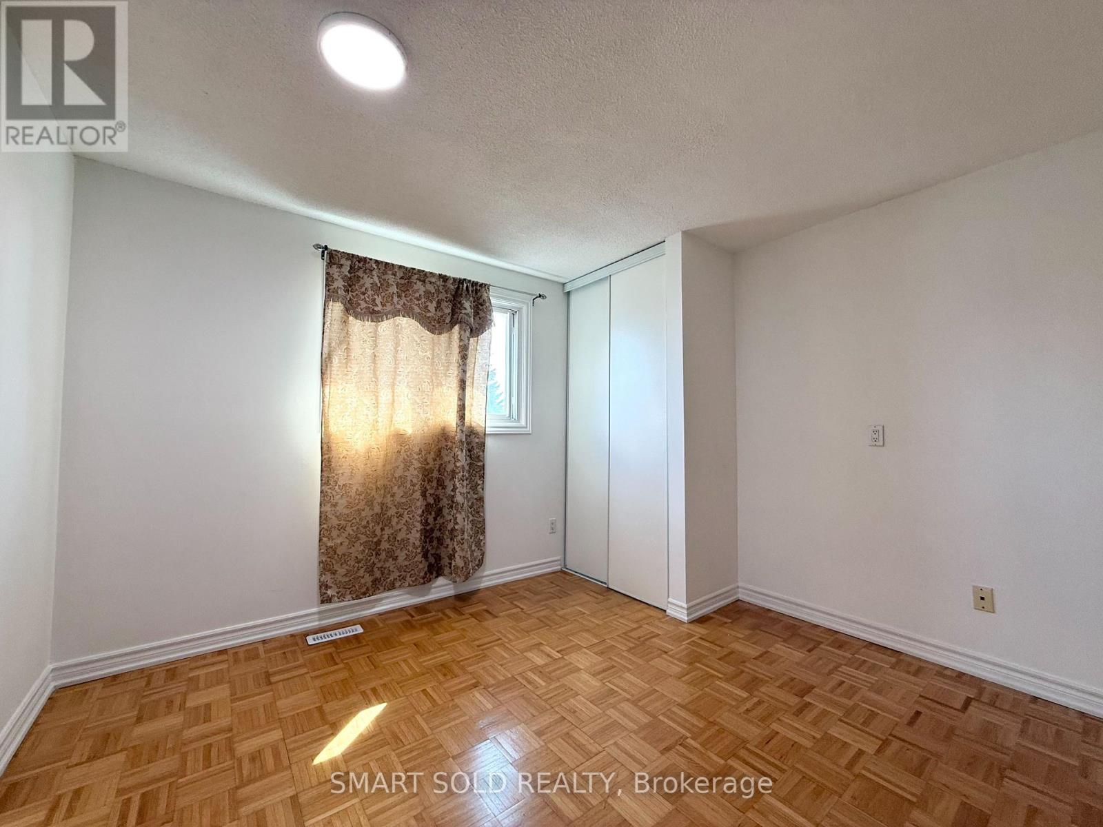 (Main Floor) - 36 Montezuma Trail, Toronto, Ontario  M1V 1H8 - Photo 13 - E13140370