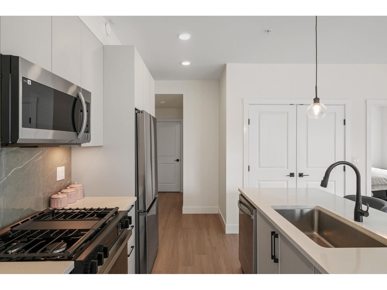 317 3528 146a Street, Surrey, British Columbia  V4P 0H4 - Photo 8 - R3123431