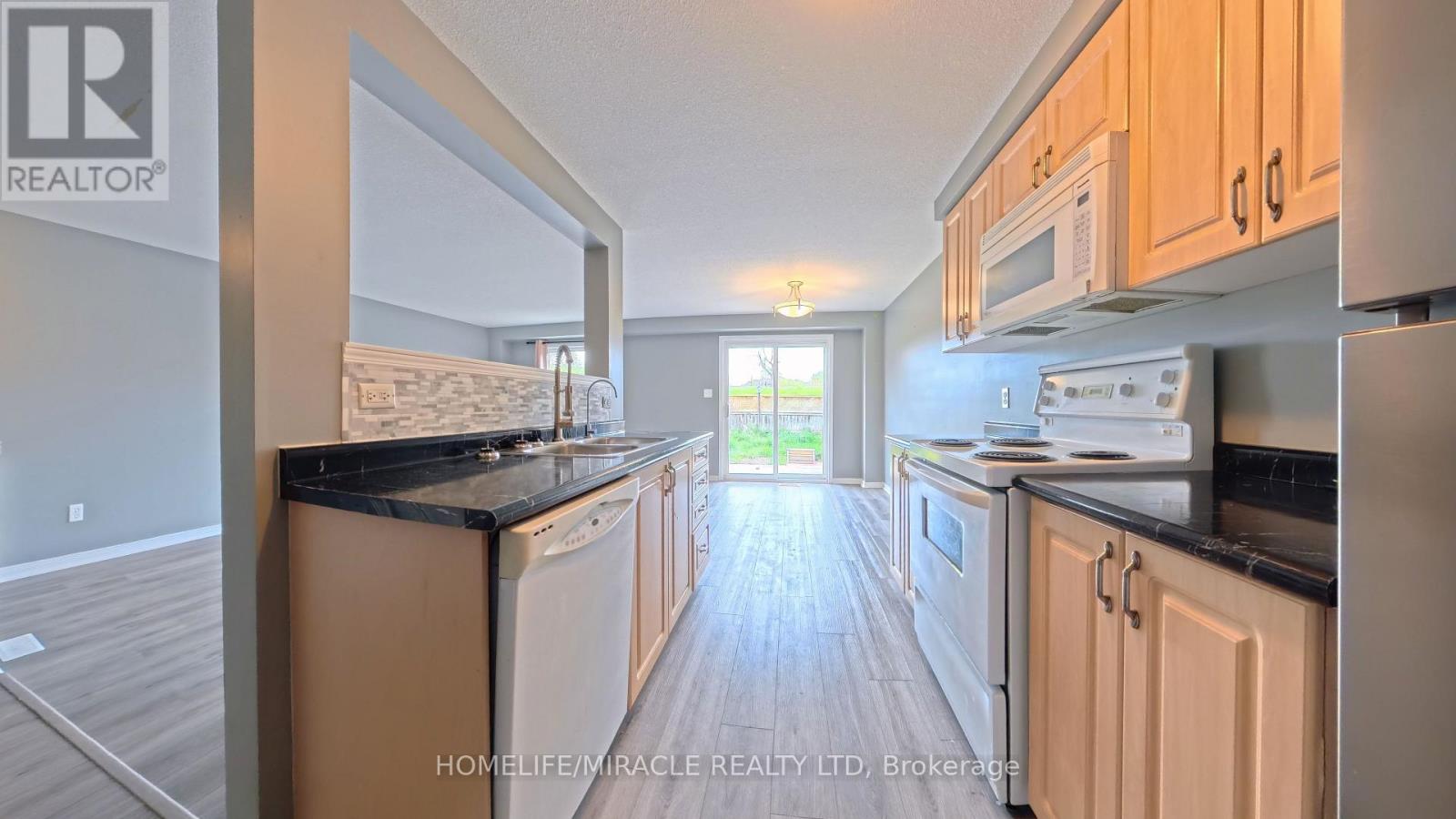 193 Prosperity Drive, Kitchener, Ontario  N2E 4E5 - Photo 18 - X13120070