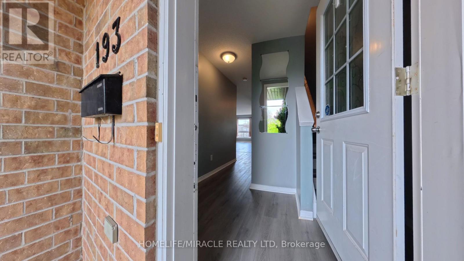 193 Prosperity Drive, Kitchener, Ontario  N2E 4E5 - Photo 3 - X13120070