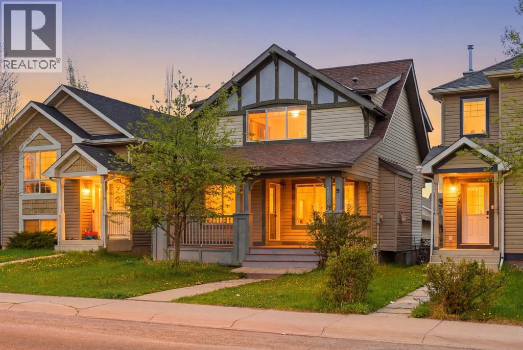 646 Everridge Drive SW, Calgary, Alberta  T2Y 4w5 - Photo 1 - A2311039