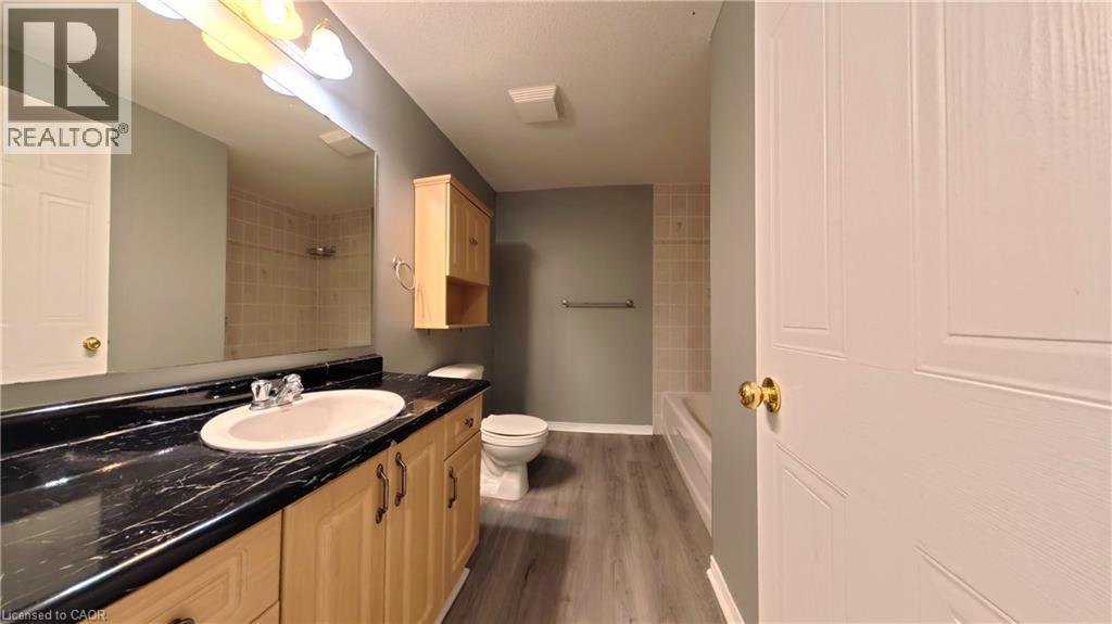 193 Prosperity Drive, Kitchener, Ontario  N2E 4E5 - Photo 23 - 40831039