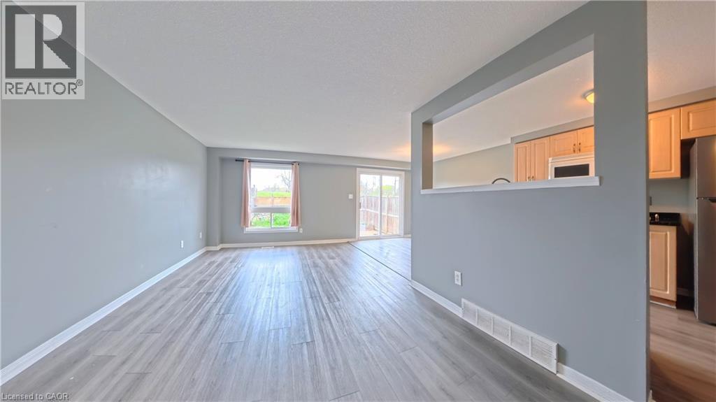 193 Prosperity Drive, Kitchener, Ontario  N2E 4E5 - Photo 8 - 40831039