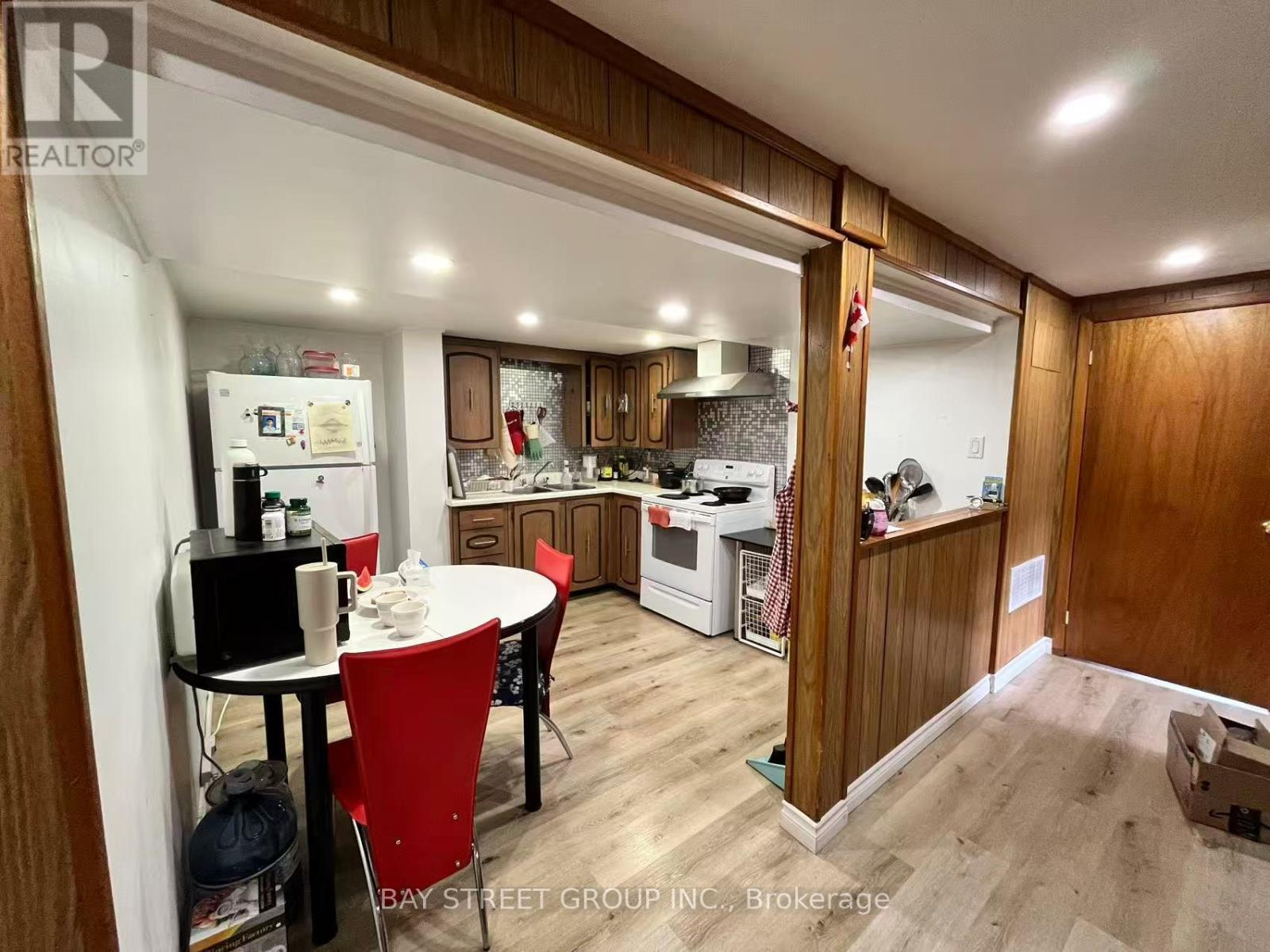 116 APACHE TRAIL, Toronto, Ontario