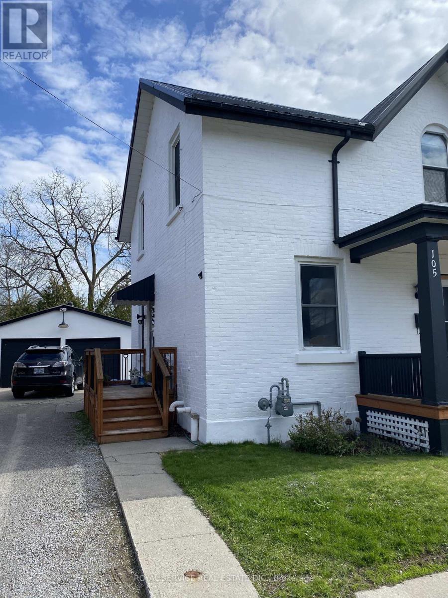 UPPER - 105 HAVELOCK STREET, Cobourg, Ontario