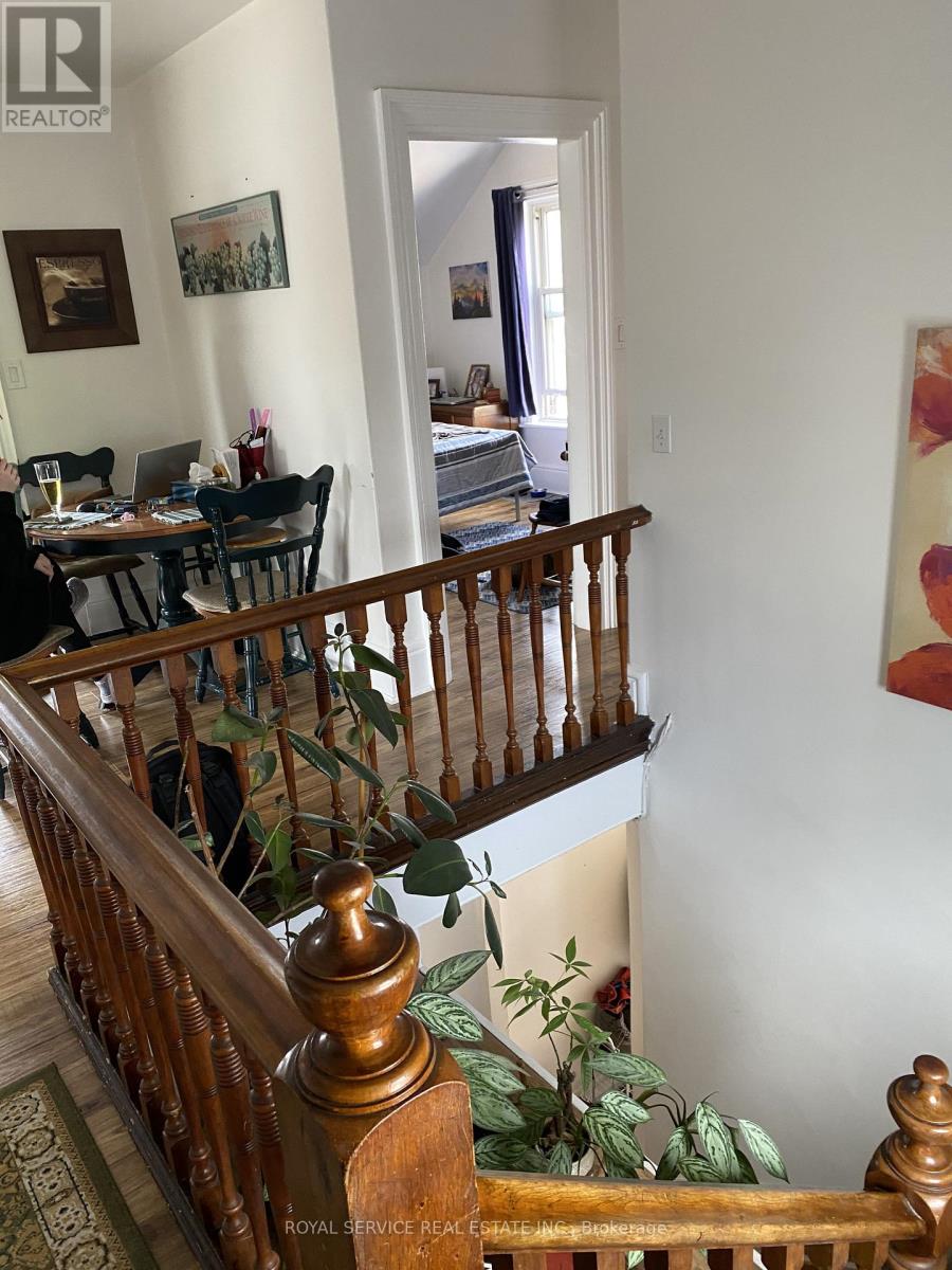 Upper - 105 Havelock Street, Cobourg, Ontario  K9A 2J6 - Photo 3 - X13140396