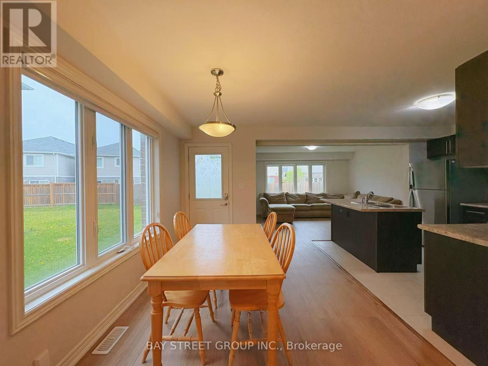 30 Elderberry Road, Thorold, Ontario  L2V 0E7 - Photo 2 - X13140398