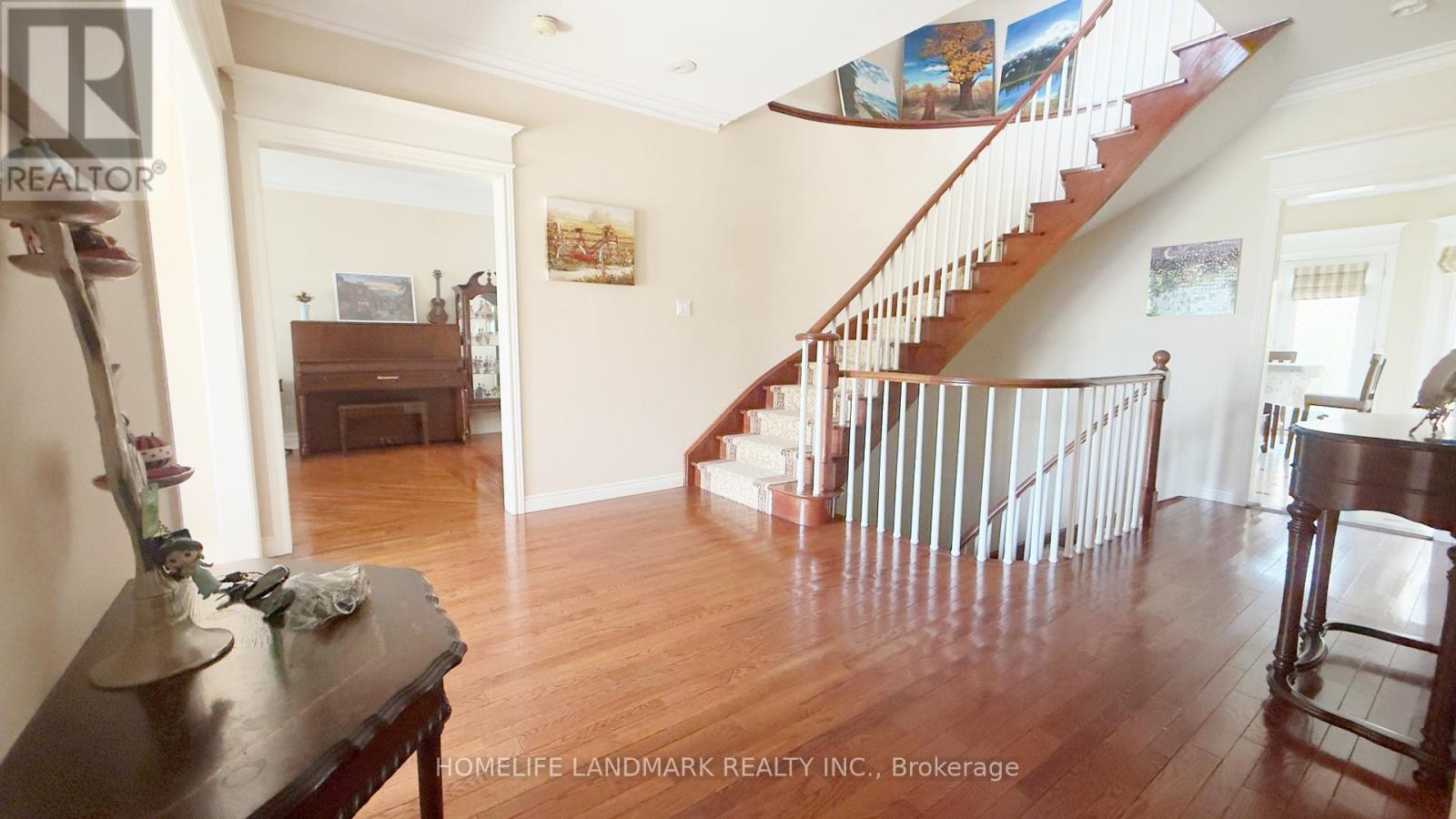 136 Worth Boulevard, Vaughan, Ontario  L4J 7V5 - Photo 3 - N13140402