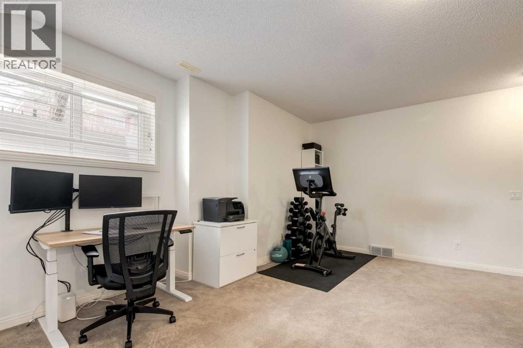 3117 Don Ethell Boulevard SW, Calgary, Alberta  T3E 7A9 - Photo 32 - A2310230