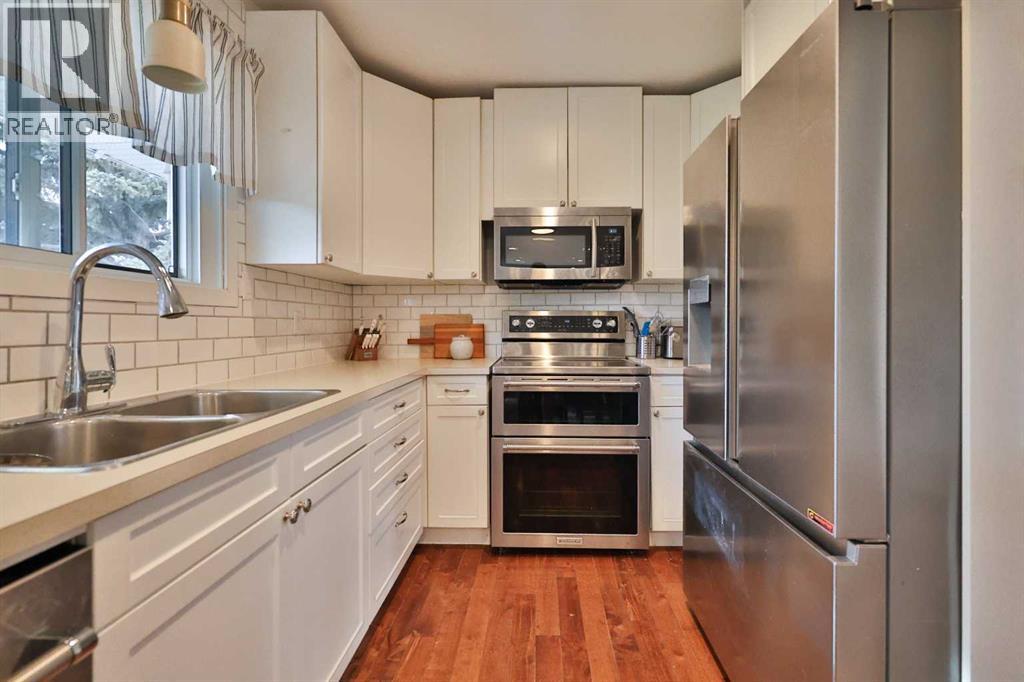 47 S 200 W, Raymond, Alberta  T0K 2S0 - Photo 10 - A2309975