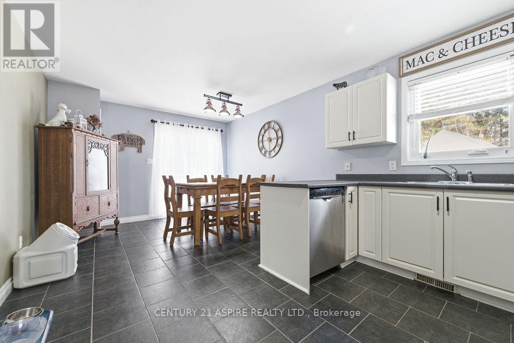 45 Brumm Road, Petawawa, Ontario  K8A 7G6 - Photo 14 - X13140410