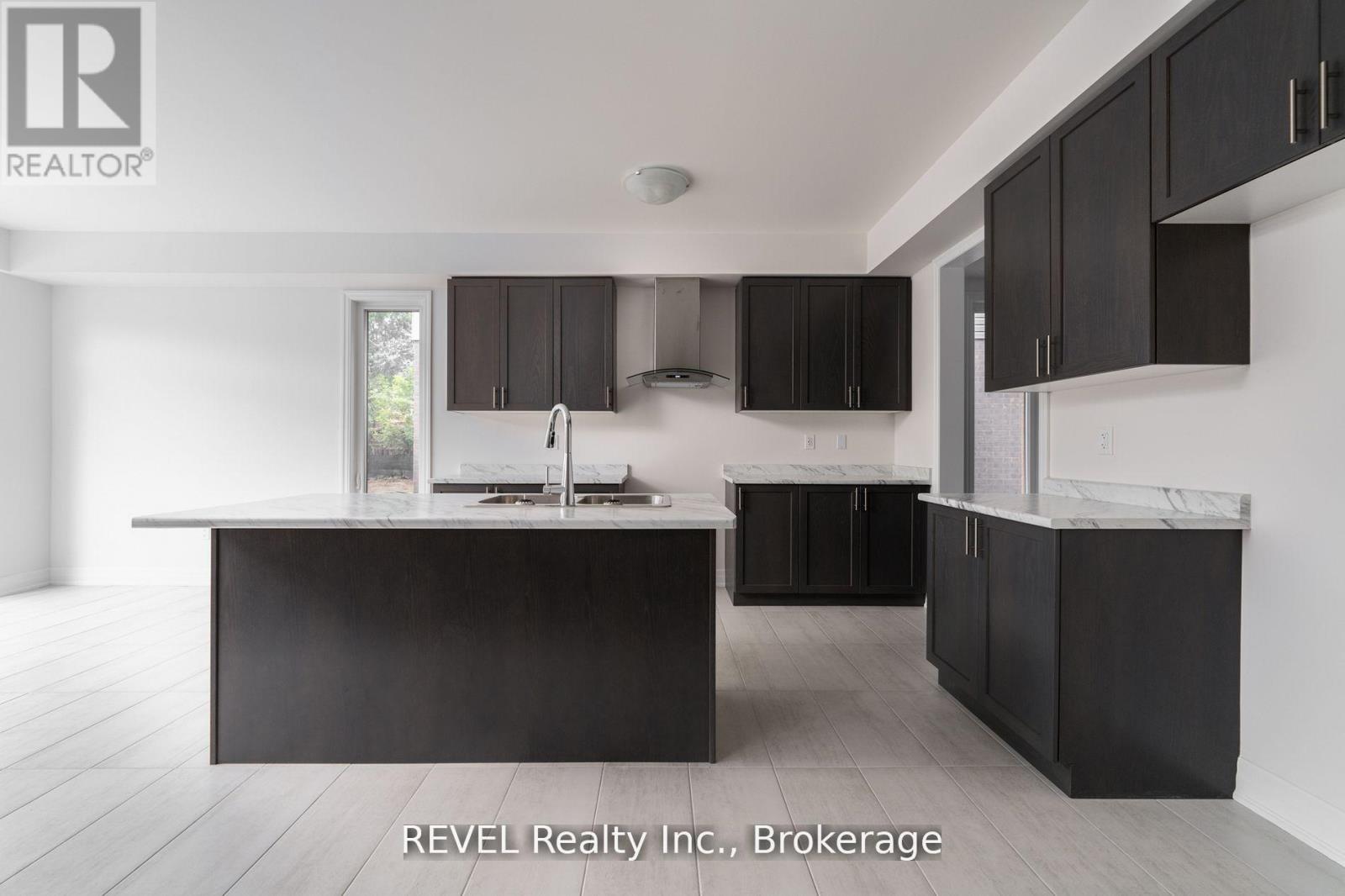 4568 Lyons Parkway, Niagara Falls, Ontario  L2E 6S6 - Photo 10 - X13140422