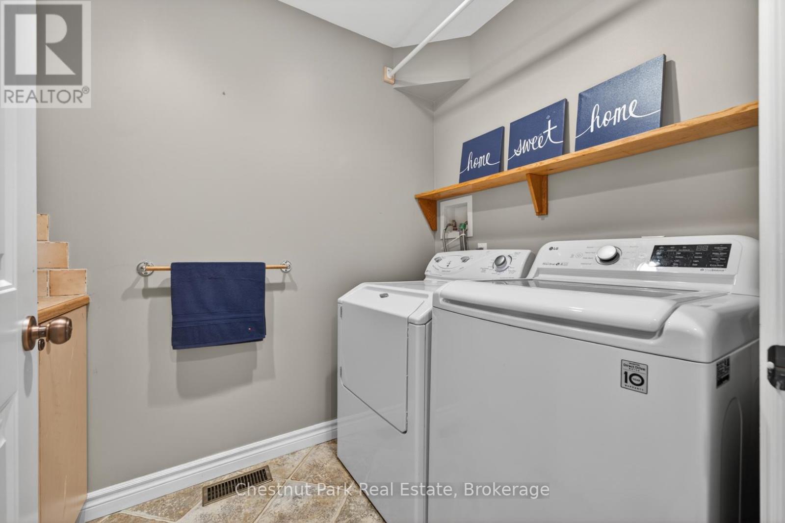 3547 Lauderdale Point Crescent, Severn, Ontario  P0E 1N0 - Photo 35 - S13140424