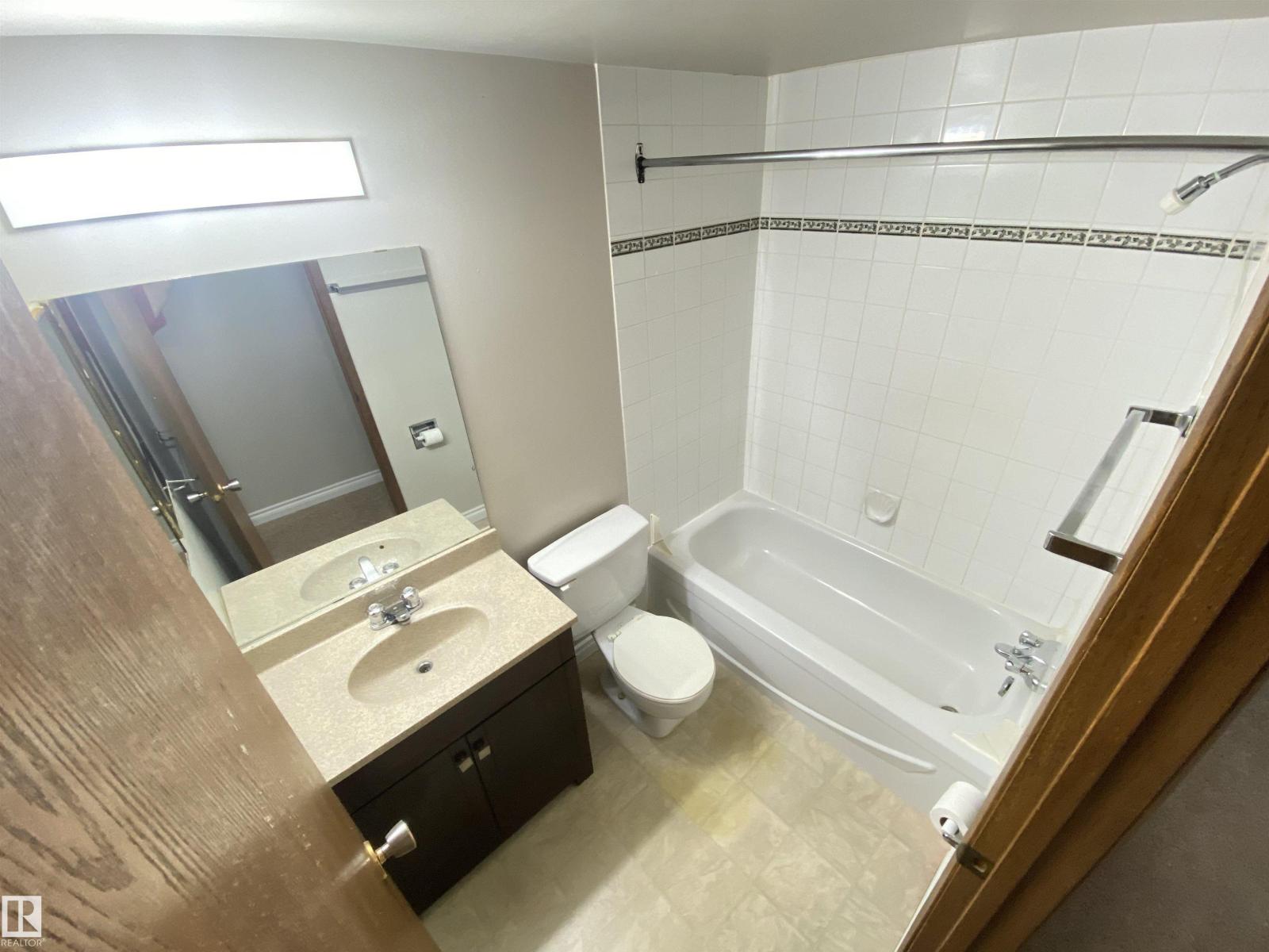#203 10826 113 St Nw, Edmonton, Alberta  T5H 3J2 - Photo 21 - E4488427