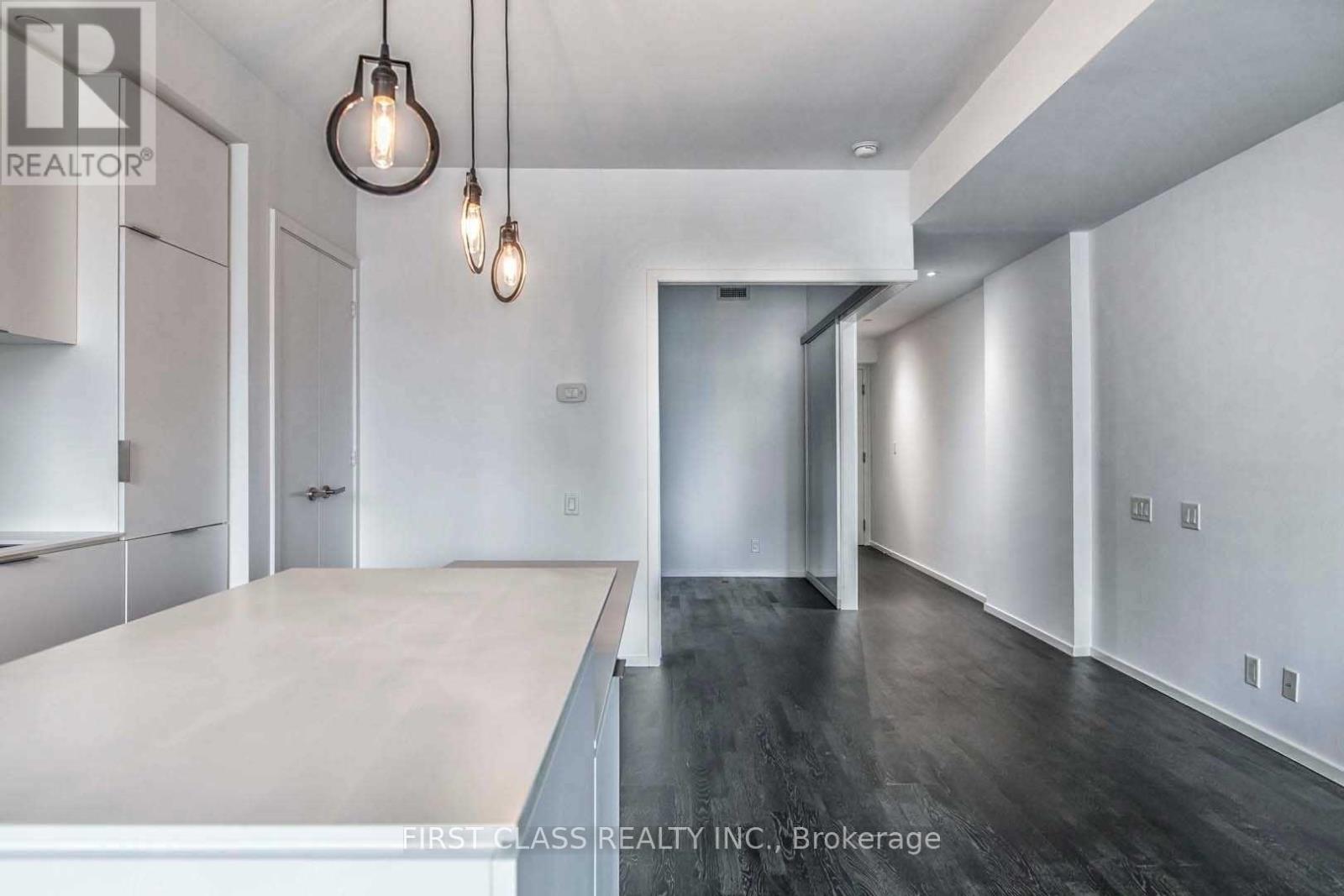 704 - 5 St Joseph Street, Toronto, Ontario  M4Y 0B6 - Photo 9 - C13140420