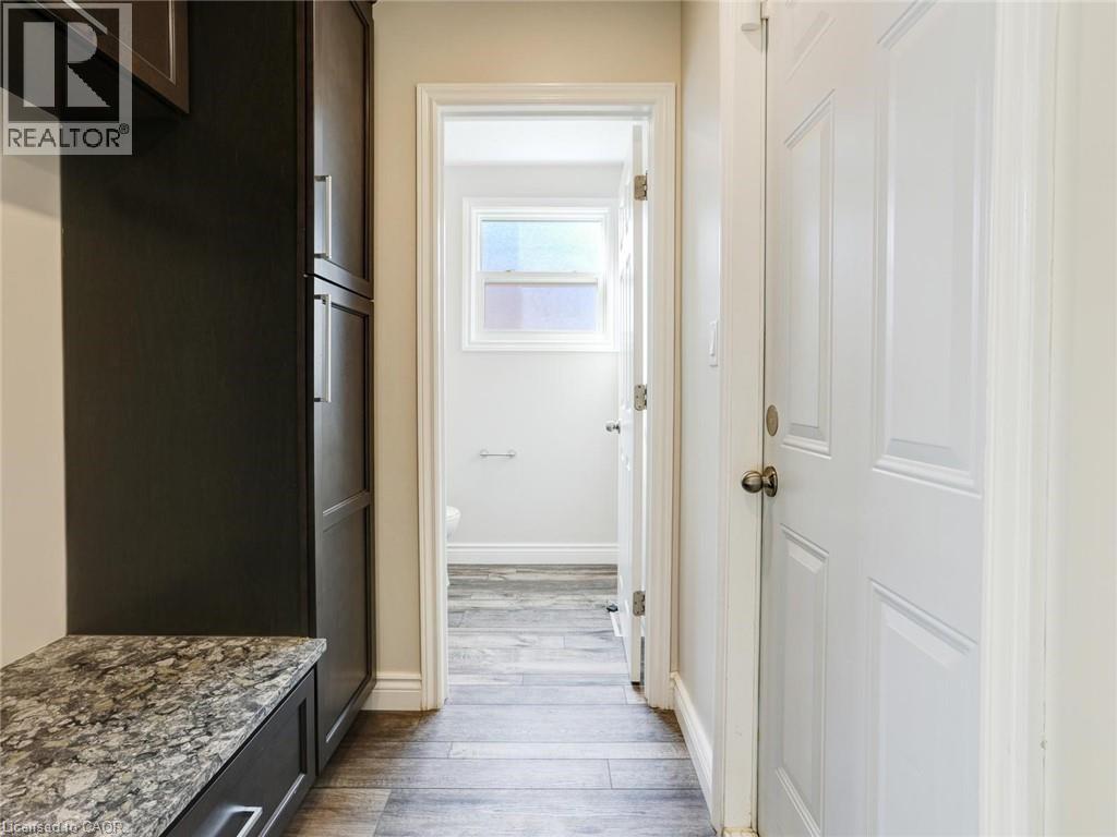 833 Doon Village Road, Kitchener, Ontario  N2P 1A1 - Photo 8 - 40831044