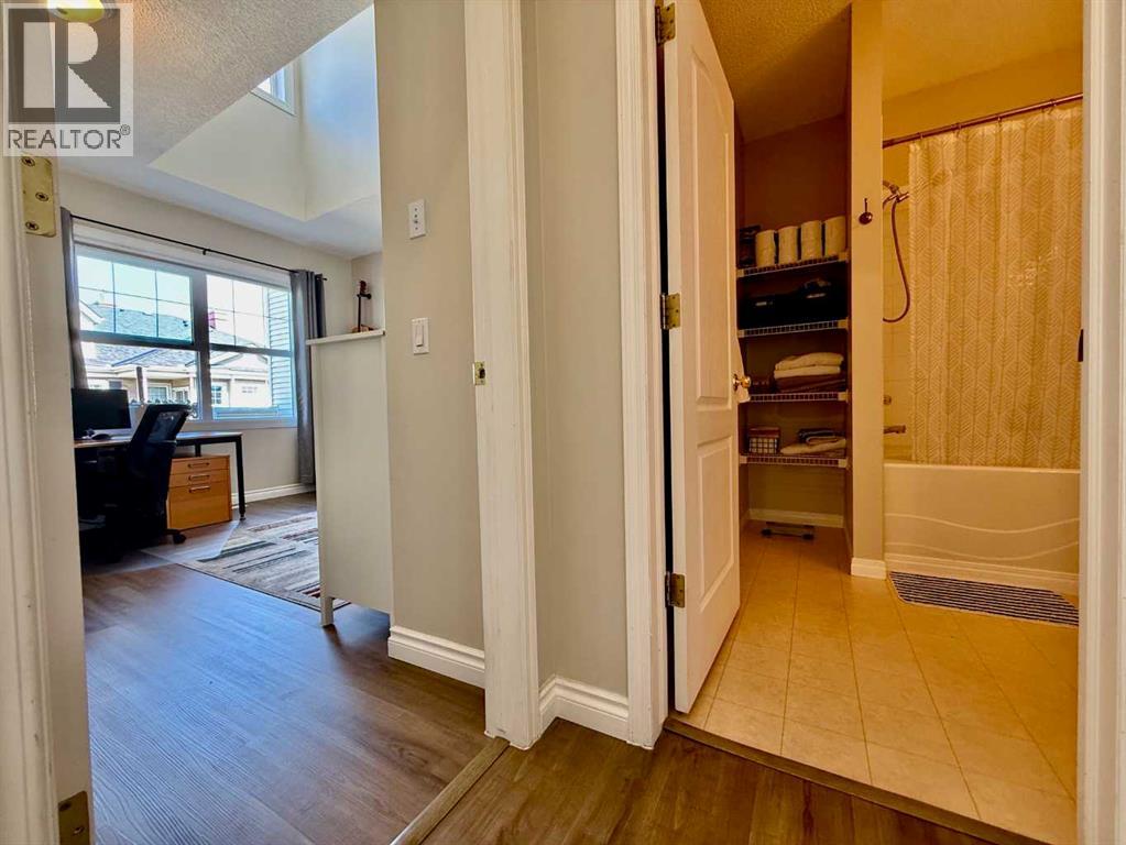 102 Prestwick Gardens SE, Calgary, Alberta  T2Z 3V4 - Photo 31 - A2311787