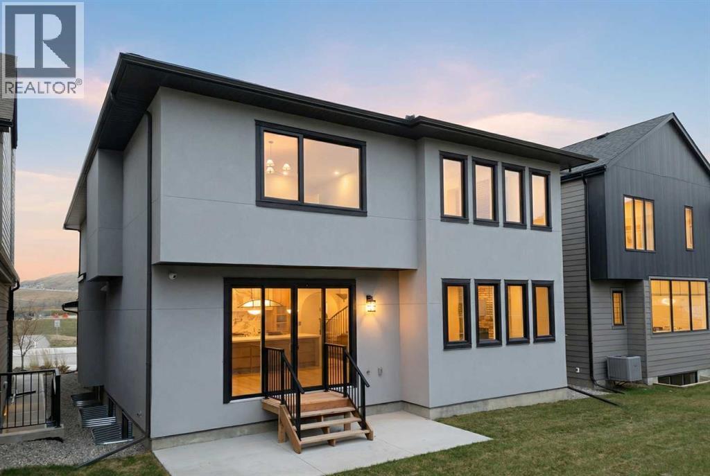 356 Greenwich Drive NW, Calgary, Alberta  T3B 6P4 - Photo 44 - A2296232